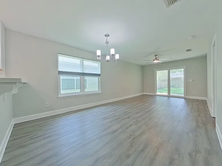 7738 Lola Cir — Photo 3