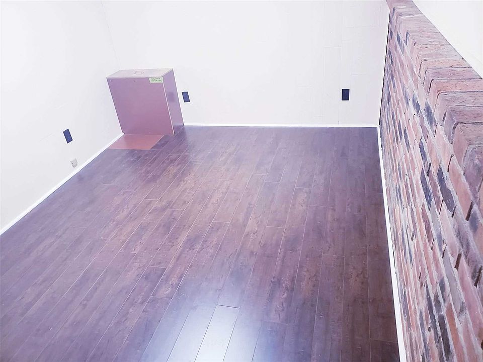 2nd image of 50 Highridge Ave