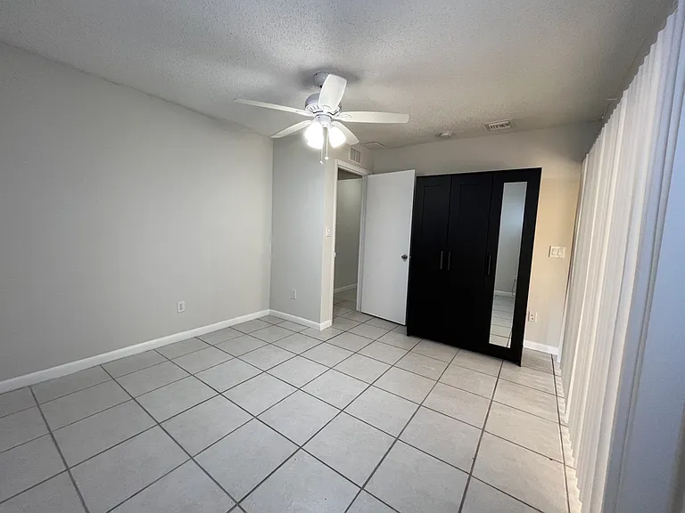 7247 Albany Rd — Photo 11