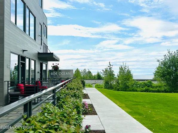 604 Ocean Pl #102, Anchorage, AK 99501
