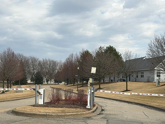 4th image of 21526 Wolf Lake Way