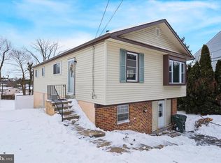 1551 Fitzwatertown Rd, Willow Grove, PA 19090