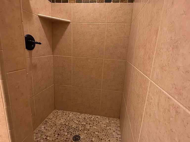 1524 Roosevelt Ave — Photo 23