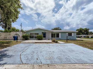 1781 Kenilworth Dr, Clearwater, FL 33756