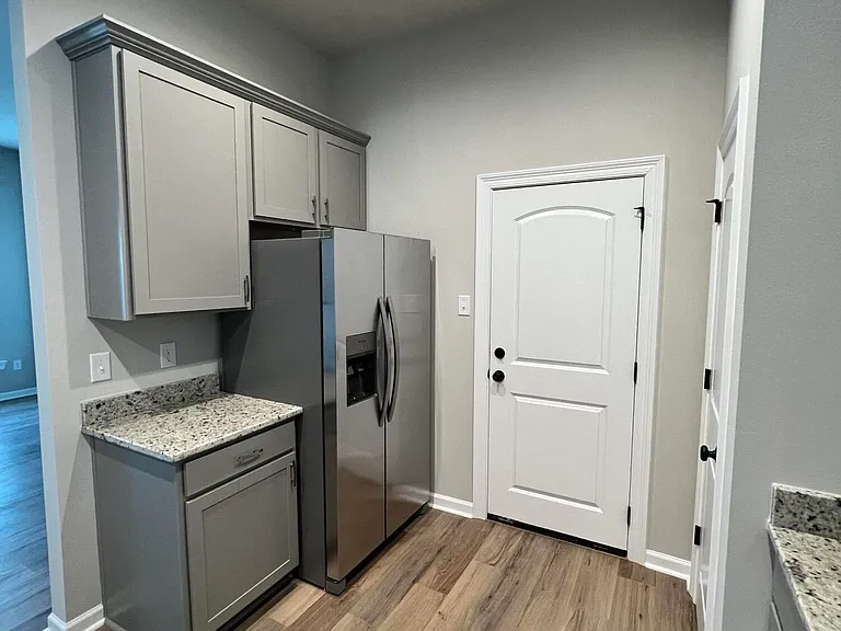 307 Grassy Meadows Ln — Photo 10
