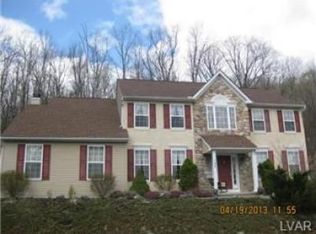 392 Shawnee Valley Dr, East Stroudsburg, PA 18302