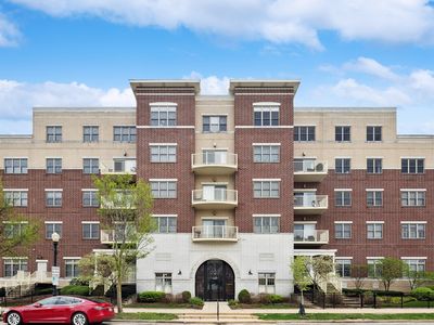 965 Rogers St UNIT 105, Downers Grove, IL, 60515