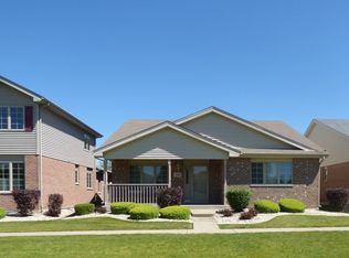 586 S Marley Rd, New Lenox, IL 60451