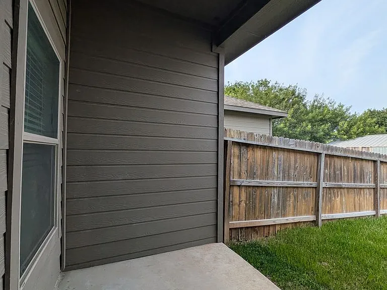 1243 Old FM 306 — Photo 17