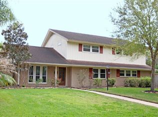 18327 Barbuda Ln, Houston, TX 77058