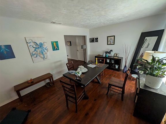 2nd image of 2723 Grayson Dr
