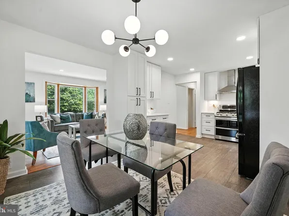 6910 Barnack Dr, Springfield, VA 22152