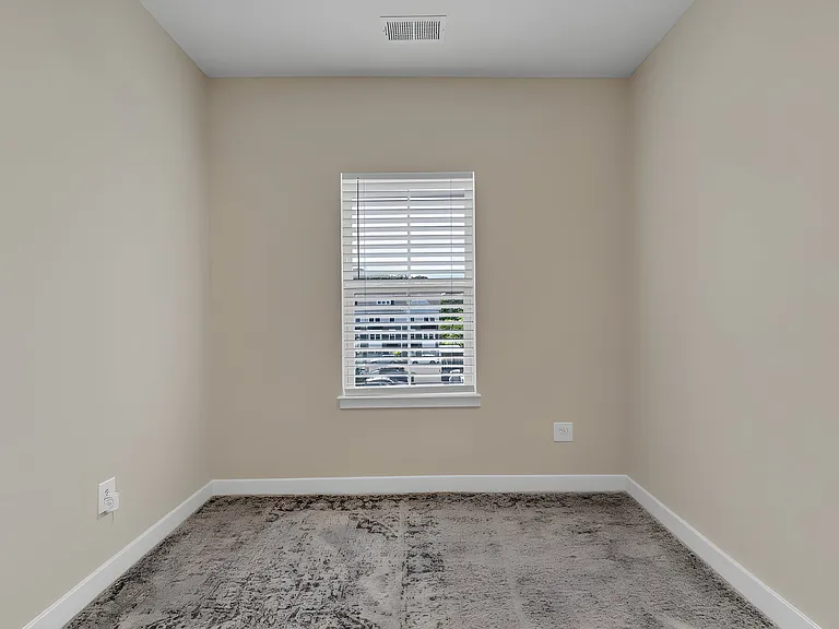 589 Westport St — Photo 15