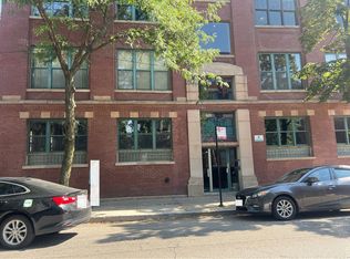 835 N Wood St APT 104, Chicago, IL 60622