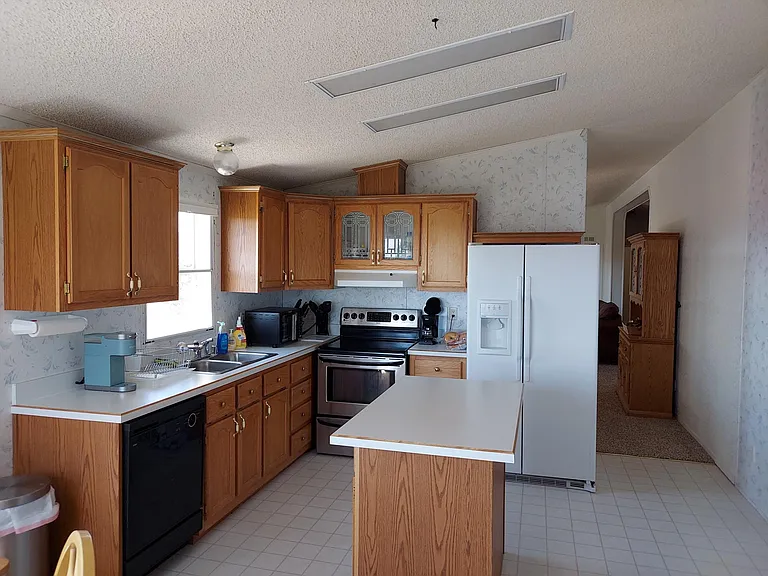 763 Bonell Dr — Photo 9