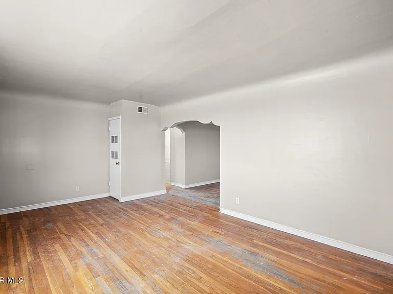 3125 Van Buren Ave — Photo 7
