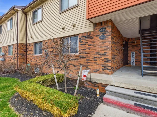 38604 Lanse Creuse St, Harrison Township, MI 48045