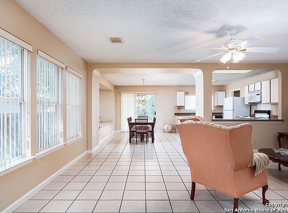 4th image of 8046 Coral Meadow Dr