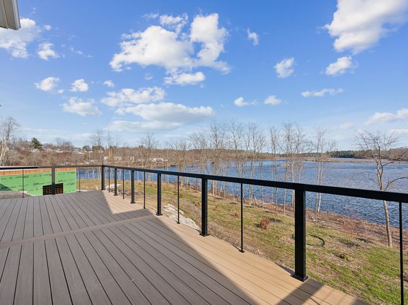 7 Isle Ave Avenue UNIT 101, Saco, ME 04072