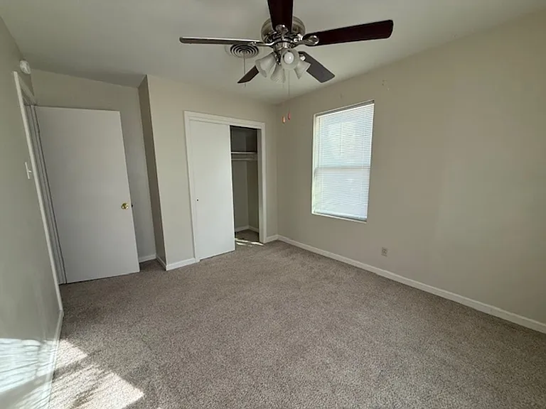 806 Redwood Dr — Photo 12