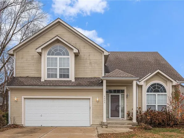 4004 SW Evergreen Ln, Lees Summit, MO 64082