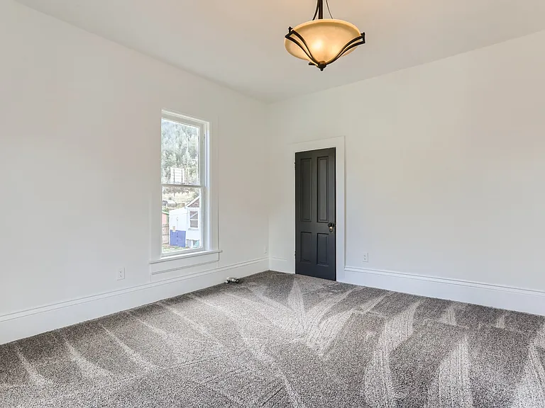 2545 Miner St — Photo 23