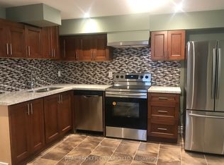 926 Flagship Dr, Mississauga, ON L4Y2J4