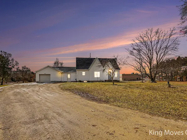 6703 Middleton Dr, Greenville, MI 48838