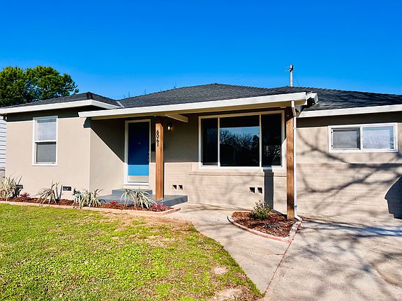 3rd image of 6061 McMahon Dr