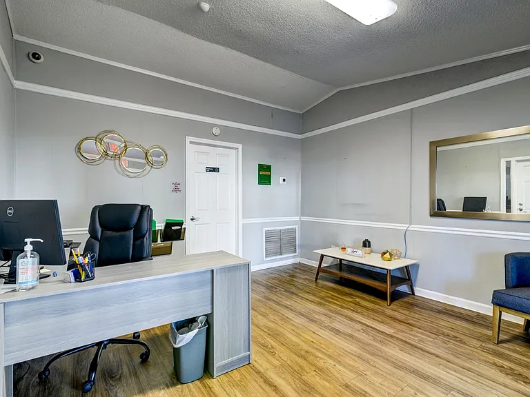 Residences at Cooper Bend — Photo 7