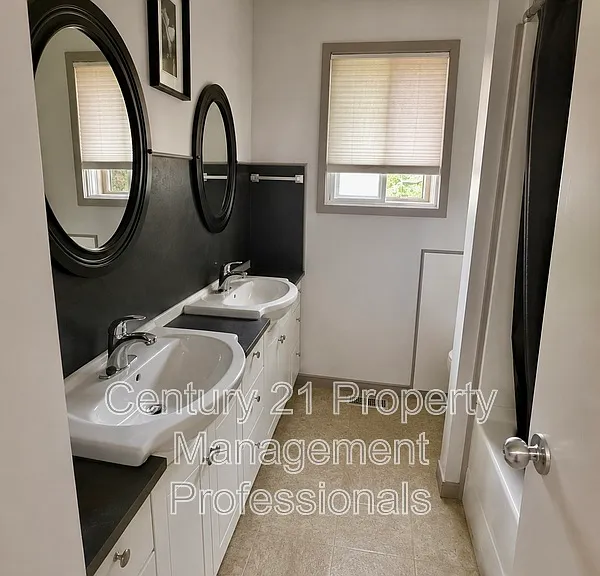 9503 Sherridon Dr — Photo 9