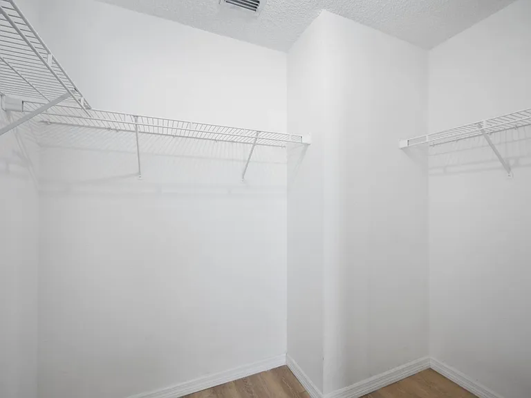 4107 11th Ave E — Photo 11