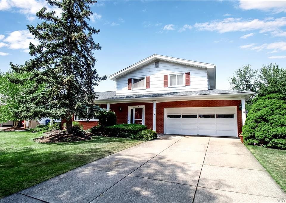 1st image of 30 Willow Green Dr