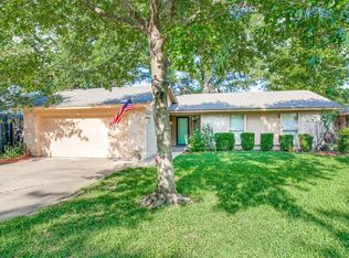 5805 Honey Locust Trl, Arlington, TX 76017
