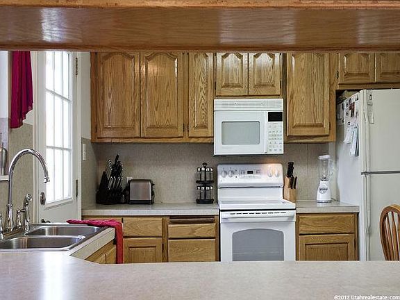 4 Kitchen View 2_03212014
