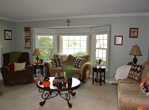 4th image of 1213 Lake Dr
