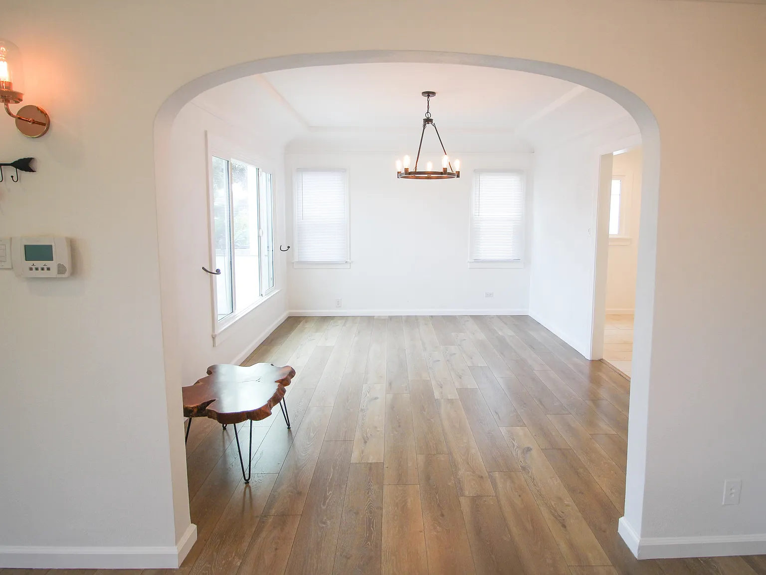 3 bed, 1236 sqft, $4,800 — Photo 3