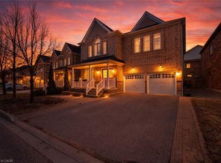 6 Wilsongary Cir, Ajax, ON L1T 0G7