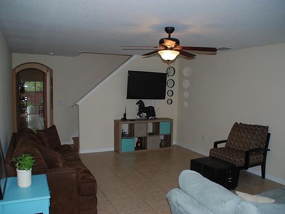 2nd image of 212 Carina Cir