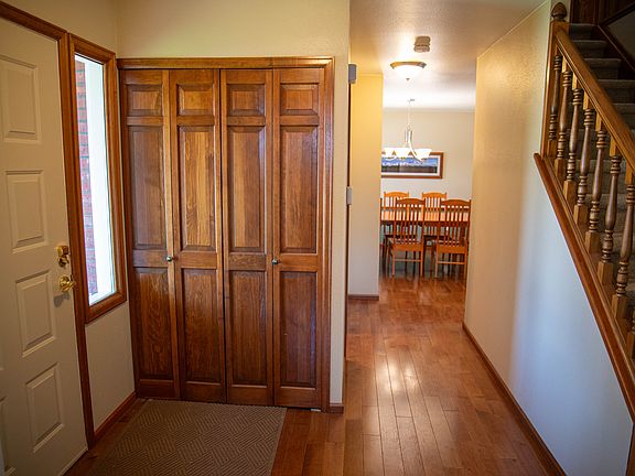 2nd image of 2845 Hartwick Cir