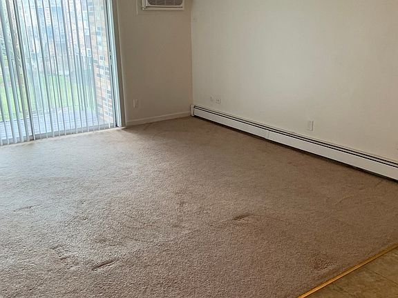 4th image of 710 Hill Dr #8-205