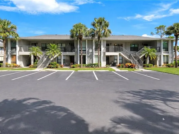 1228 Commonwealth Cir #O-203, Naples, FL 34116