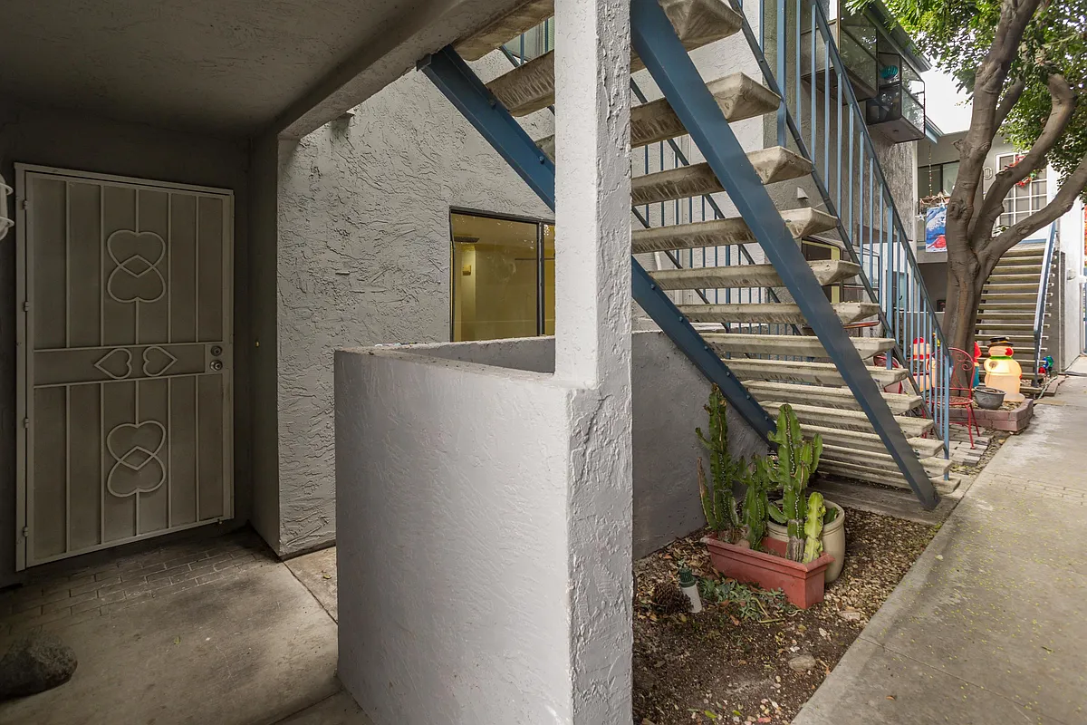 Building Photo - 1463 Essex St #2-1
