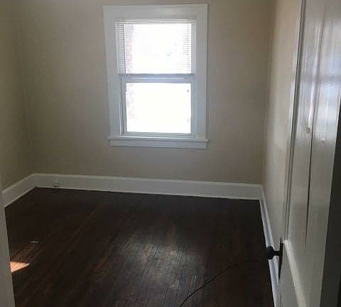 4th image of 2324 9th Ave