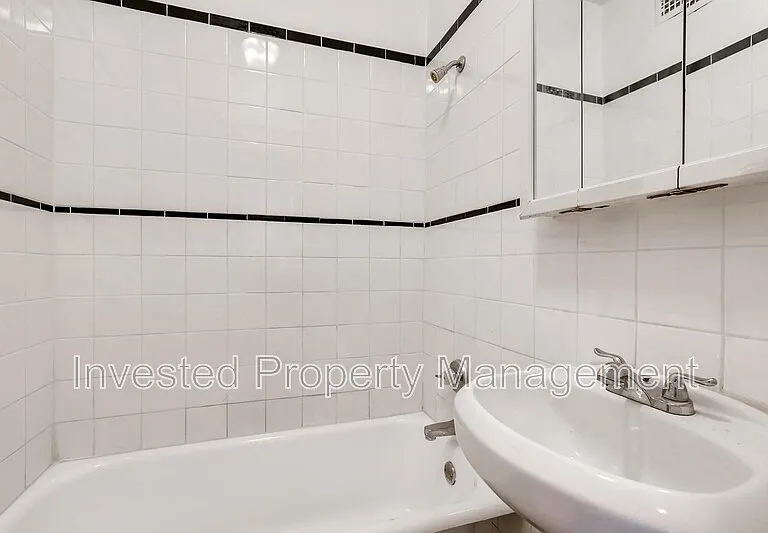 1341 N Washington St #10 — Photo 9