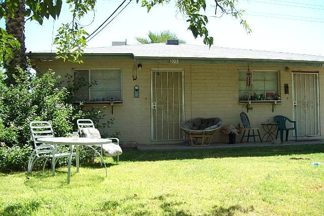 1st image of 1027 S Farmer Ave