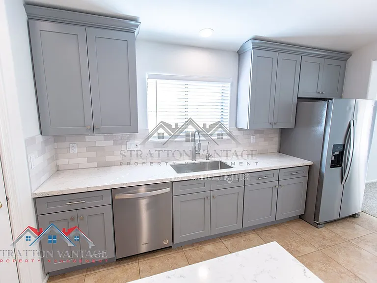 9096 N 97th Dr — Photo 18