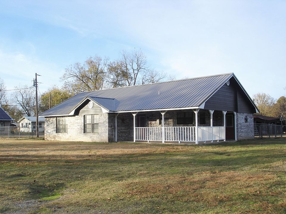 1st image of 422 County Road 36994