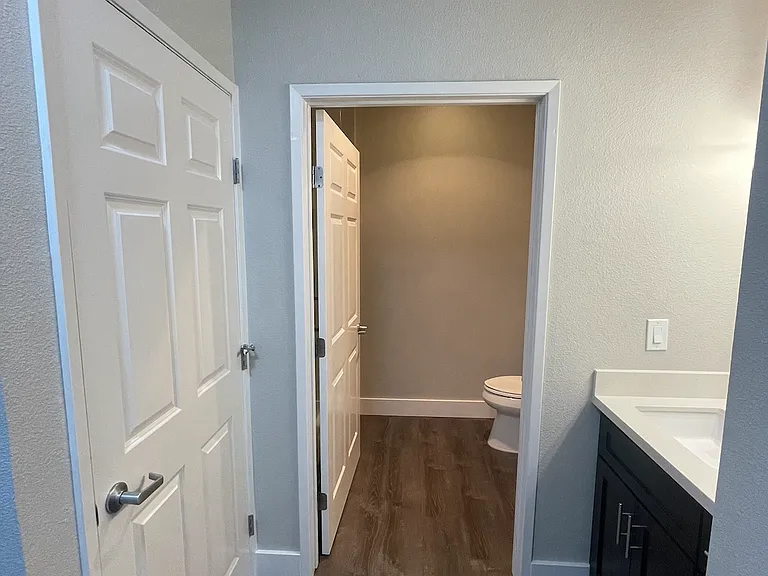 202 E Lake Ave #208 — Photo 8