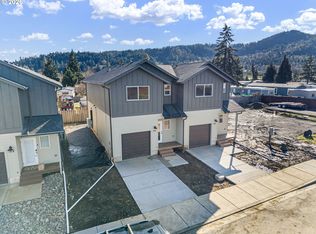 172 Allison Ave, Sutherlin, OR 97479